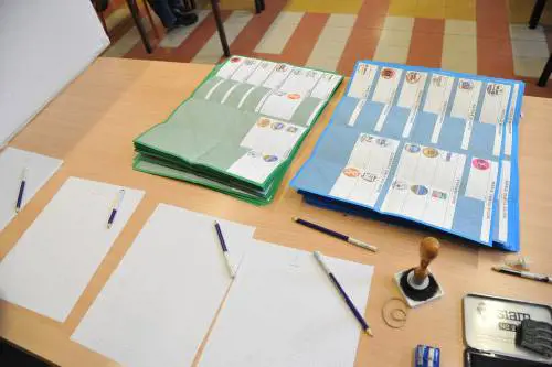 Elezioni, denunciato per una foto alla scheda elettorale
