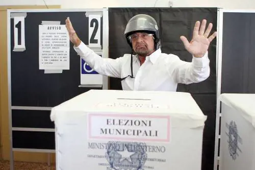 Comunali, tutti i risultati. M5S flop fuori dai grandi ballottaggi