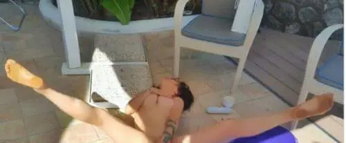 L'ultima provocazione di Naike Rivelli: nudo integrale su Twitter