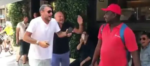 Vieri scambiato per Inzaghi: e parte la canzoncina