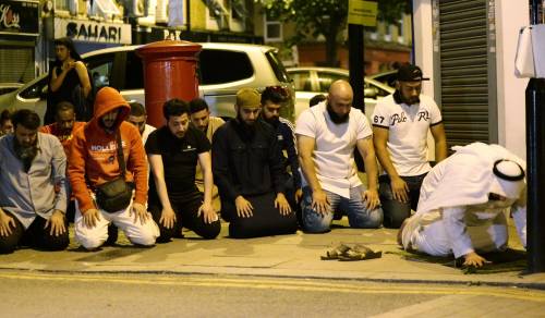 Adesso Londra cede all'islam: "Non è più il 2017 dopo Cristo"