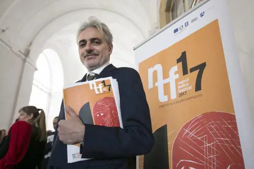 "Vi racconto Napoli capitale del teatro"