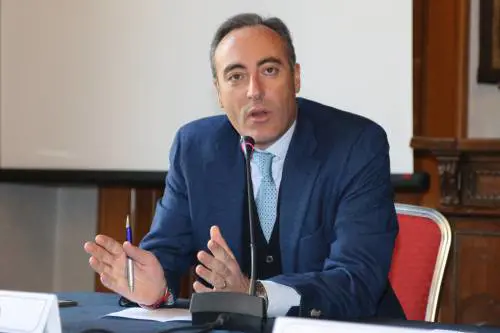 L'evento del 29 giugno "Il futuro per Forza" C'è il simbolo di partito