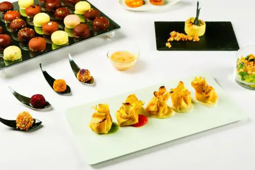 Piccoli, buoni e farciti da mangiare per strada È lo street food raffinato