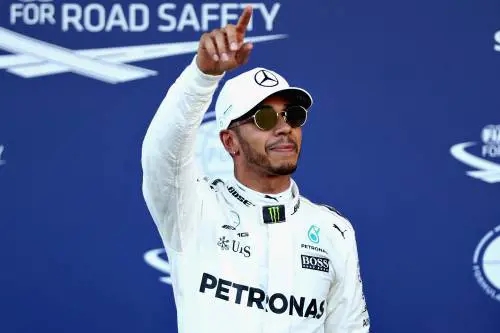 Formula 1, in Azerbaigian strepitosa pole di Hamilton