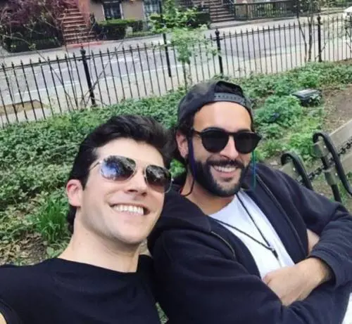 Una foto di Roberto Bolle e Marco Mengoni scatena i fan: "Sareste una bella coppia"
