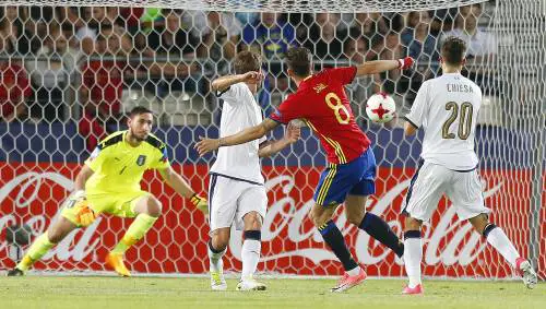 Gagliardini e Gigio tradiscono L'Italia cede alla Spagna di Saul