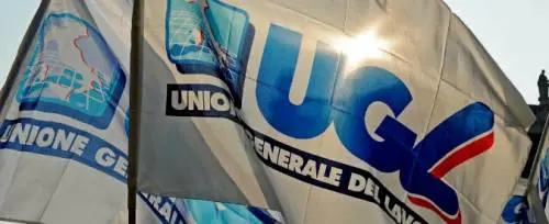 La carriera-lampo della figlia del sindacalista Ugl: si laurea a 37 anni e in 9 giorni diventa dirigente