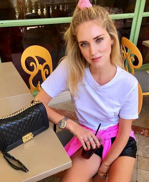 Ode alla T-shirt bianca
