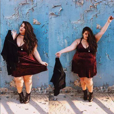 Modella curvy insultata in volo si vendica così sui social network