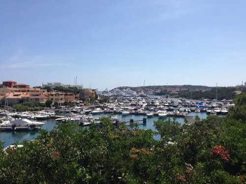 Porto Cervo, rom occupano la villa delle vacanze di  Formigoni