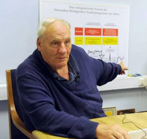 Hamer, il medico radiato che "curava" i tumori senza la chemioterapia