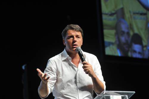 Migranti, Renzi: "Serve numero chiuso, non possiamo accogliere tutti"