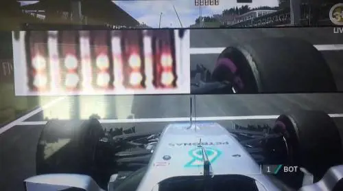 Le immagini della partenza di Bottas che fanno infuriare i ferraristi