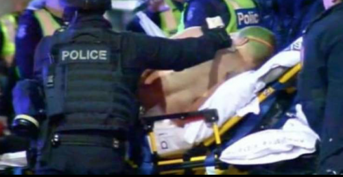 Melbourne, polizia spara alla festa scambisti: confuso sex-toy con una pistola