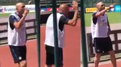 Inter, tifoso insulta Ranocchia. Spalletti lo sgrida: "Vattene"