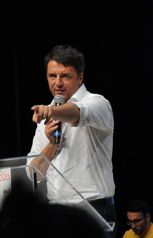 Licata, spunta un manifesto che prende in giro l'inglese di Matteo Renzi