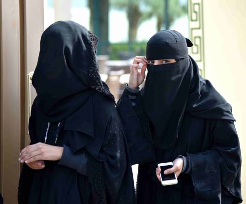 In Austria scatta il divieto totale di indossare burqa e niqab