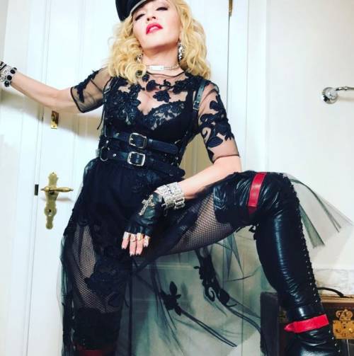 Madonna e Sharon Stone: sexy dive a confronto