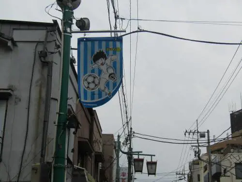 Viaggio a Yotsugi, nel paese delle statue di Holly e Benji 