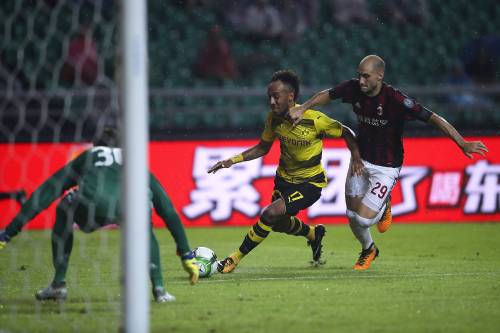 Aubameyang smonta il Milan: "Resto al Borussia, questa è casa mia"