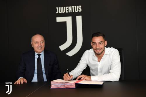 La Juventus piazza un colpo di mercato: De Sciglio è ufficiale