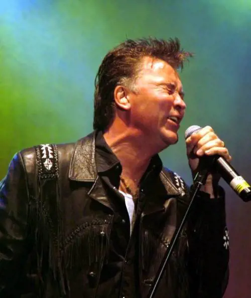 Incidente d'auto per Paul Young in Brianza: guidava una Panda