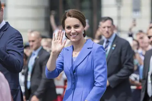 «Non sono perfetta, sono solo truccata»