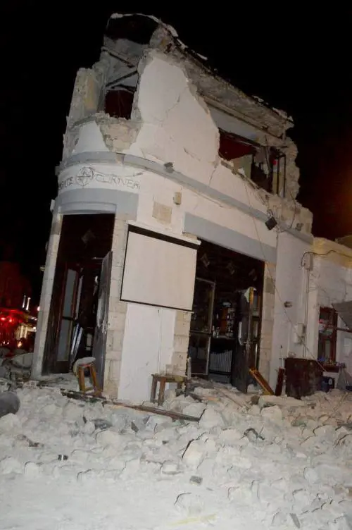 Terremoto a Kos, il racconto degli italiani: "Svegliati nella notte"