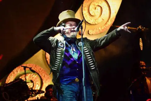 "Finisco il giro del mondo. Poi penso al disco più bello della mia vita"