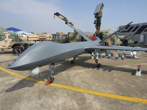 Se i cinesi copiano pure i droni militari Usa