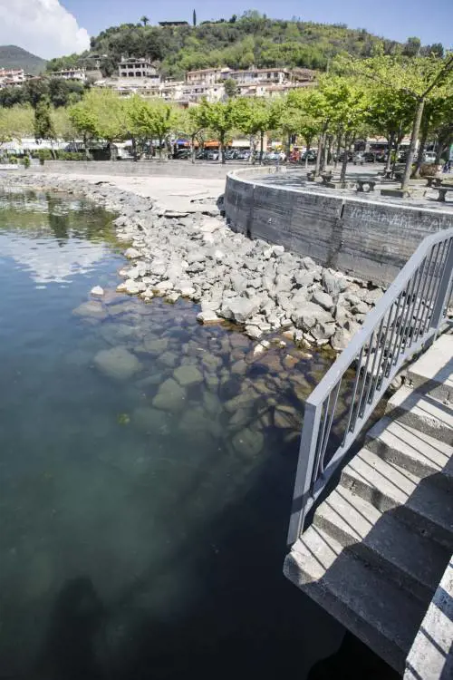 Bracciano a secco, Vico "pieno". Enti locali peggio della siccità