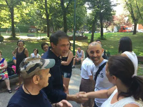 Venditori abusivi, bivacchi, accattonaggio: Sesto allontana i responsabili col "Daspo"