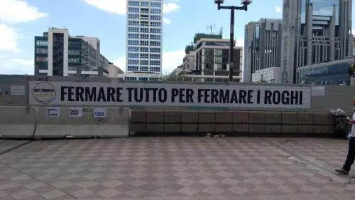 Roghi, ora il M5S campano chiama la Procura