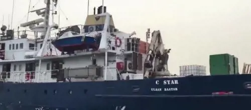 Nave anti Ong, arrestato capitano: "È traffico di esseri umani"
