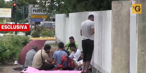 "Così i profughi ci svuotano i negozi a Pordenone"