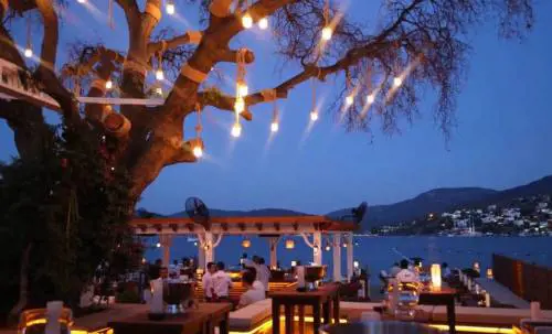 Turchia, attacco a un resort di Bodrum