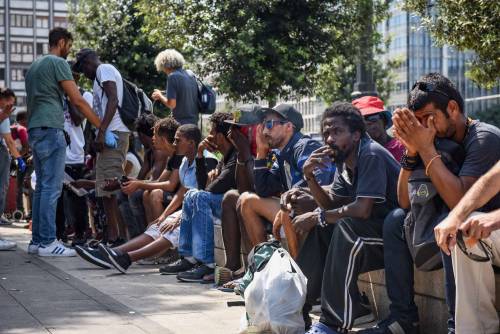 Milano, nuovo blitz anti-migranti in Stazione Centrale