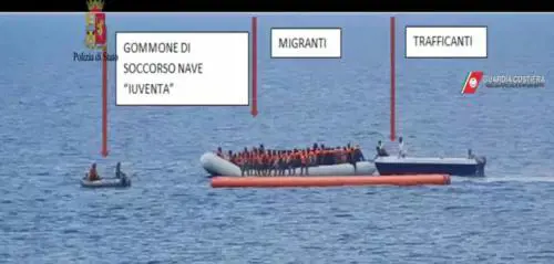 Il medico a bordo della Iuventa: "L'ong cerca soltanto visibilità"