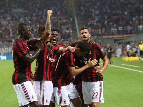 Il Milan spazza via il Craiova di Mangia: 2-0 e spareggio raggiunto