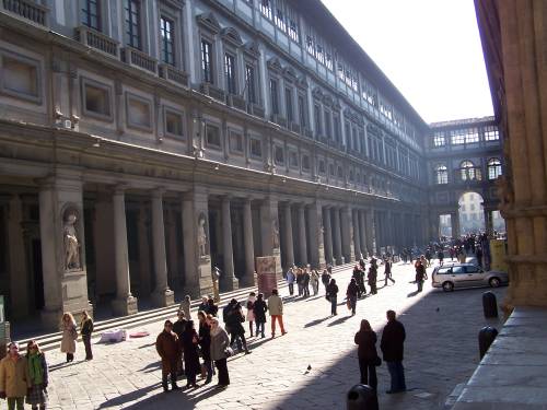 Firenze, Galleria degli Uffizi chiusa: rotta l'aria condizionata