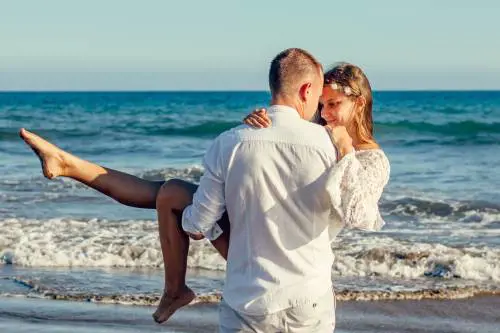 Amori estivi: quanto sono destinati a durare?