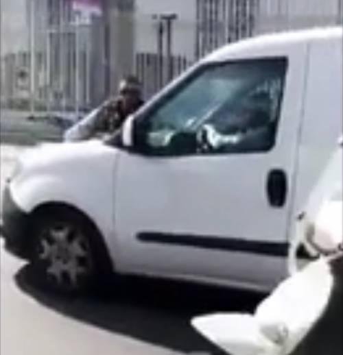Volterra, furgone travolge mercato: folla nel panico, ma è solo un incidente