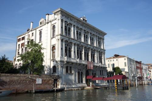 "Rien ne va plus" per i casinò in rosso