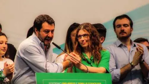 Brescia, attaccò le coop: pignorato stipendio della segretaria della Lega