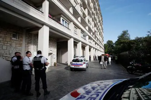 Torna il terrore in Francia: ​auto travolge gruppo di militari
