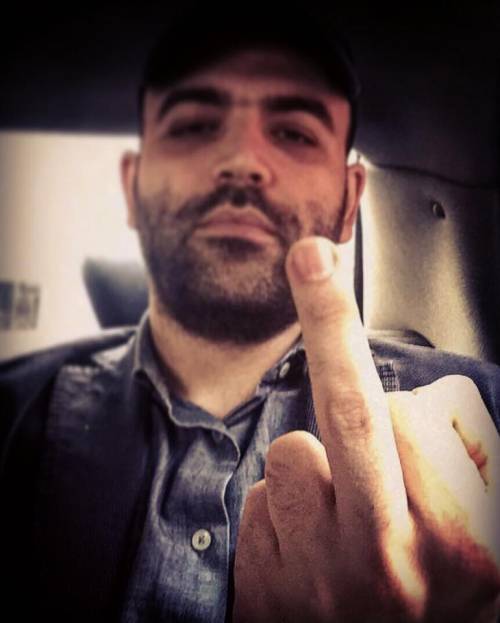 L'estate non porta libri ma tonnellate di "selfie"
