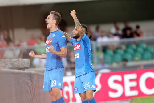 Il Napoli risponde alla Juventus: 3-1 al Verona a domicilio