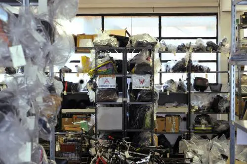 Ecco la classifica delle città più smemorate d'Italia: cosa dimenticano più spesso i viaggiatori