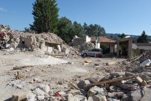 Amatrice, 365 giorni dopo il sisma tra macerie e rinascita